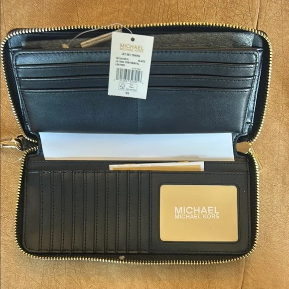 Michael Kors Black Wristlet Wallet - Picture 2 of 5